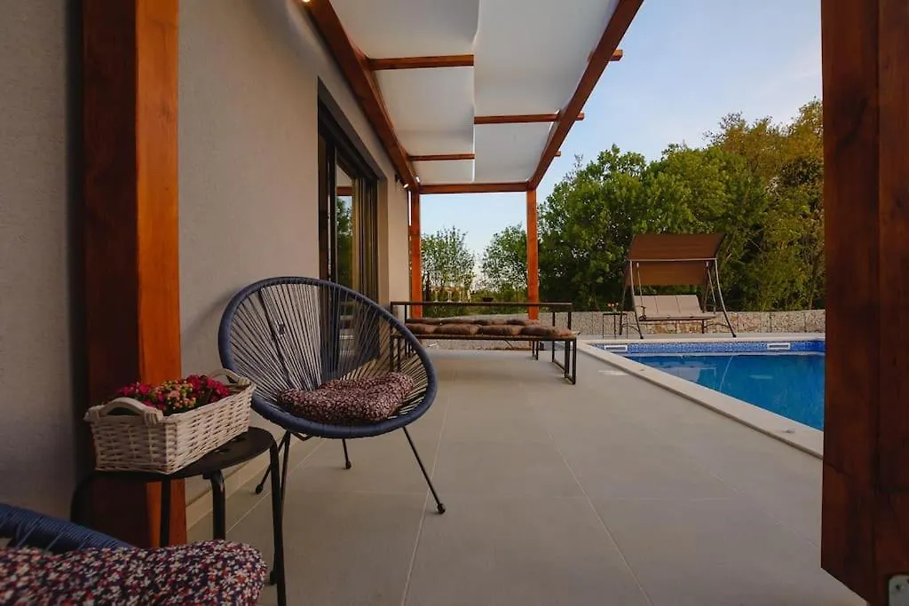 Villa Balun In Orihi - 3 Bedrooms - Pool - Garden - Sauna 0*,